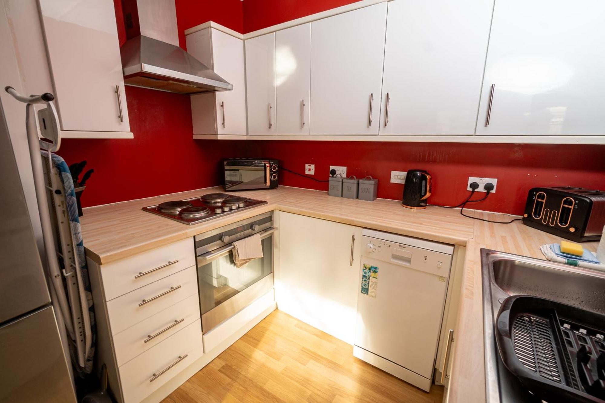 Cozy And Modern 2-Bed Apartment 斯旺西 外观 照片